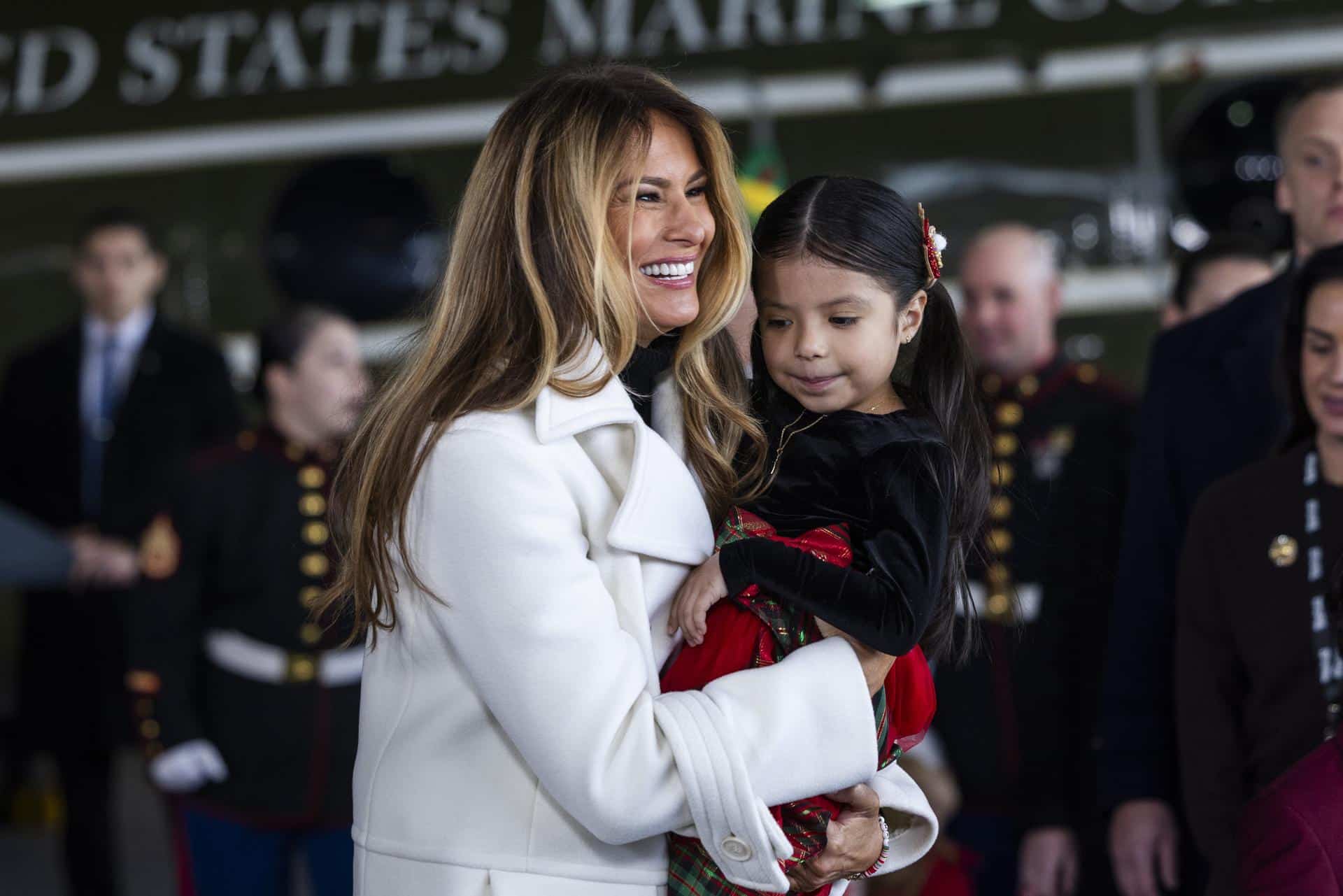 Foto de archivo de la primera dama de EE.UU., Melania Trump. EFE/JIM LO SCALZO