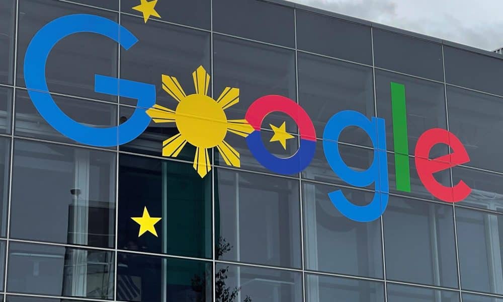 Fotografía de archivoque muestra la fachada de la sede de Google en Mountain View, California (EE.UU). EFE/EPA/JOHN G. MABANGLO /ARCHIVO