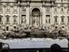 Foto de archivo de la Fontana di Trevi cuando se le retiraron los andamios que se habían levantado restaurar uno de los monumentos más visitados de Roma, 19 de diciembre de 2024. EFE/EPA/LUCIANO DEL CASTILLO