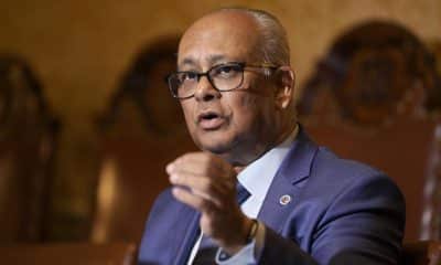 El secretario general de la Organización de los Estados Americanos (OEA), Albert Ramdin, habla durante una rueda de prensa en Washington (EE.UU.). EFE/ Lenin Nolly