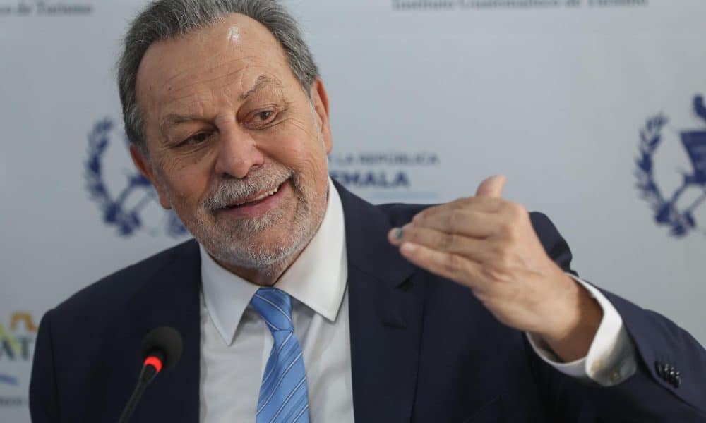 El director regional de ONU Turismo para las Américas, Gustavo Santos, fue captado este viernes, 5 de diciembre, durante la presentación del Plan Maestro de Turismo Sostenible de Guatemala 2026-2030, en Ciudad de Guatemala (Guatemala). EFE/Mariano Macz