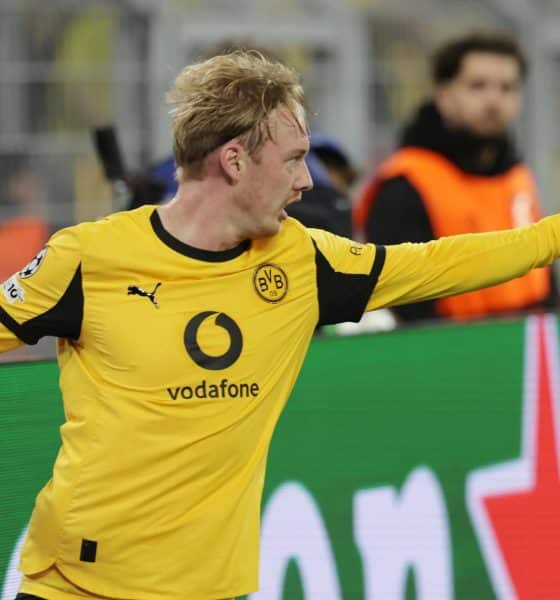 El jugador del Dortmund Julian Brandt celebra el 1-0 durante el partido de la sexta jornada de la UEFA Champions League que han jugado Borussia Dortmund y FK Bodo/Glimtin en Dortmund, Alemania. EFE/EPA/CHRISTOPHER NEUNDORF