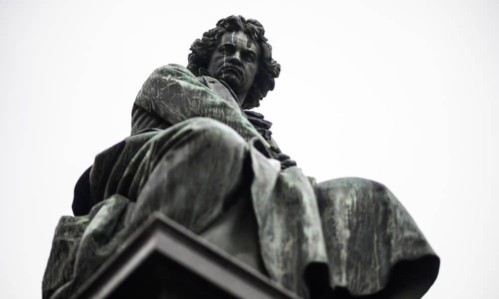 Estatua del compositor alemán Ludwig van Beethoven en Viena, Austria. EFE/Archivo/EPA/CHRISTIAN BRUNA
