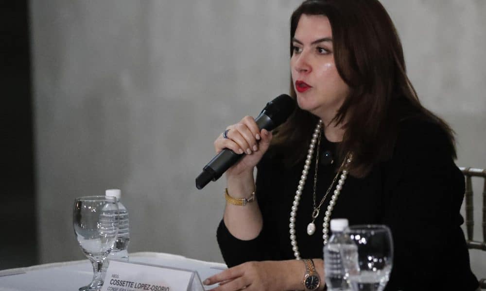 Fotografía de archivo de la miembro del pleno del Consejo Nacional Electoral (CNE) de Honduras Cossette López-Osorio. EFE/ Gustavo Amador