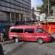 Conductores de transporte público bloquean con vehículos una calle durante una protesta este viernes, en La Paz (Bolivia). EFE/ Luis Gandarillas