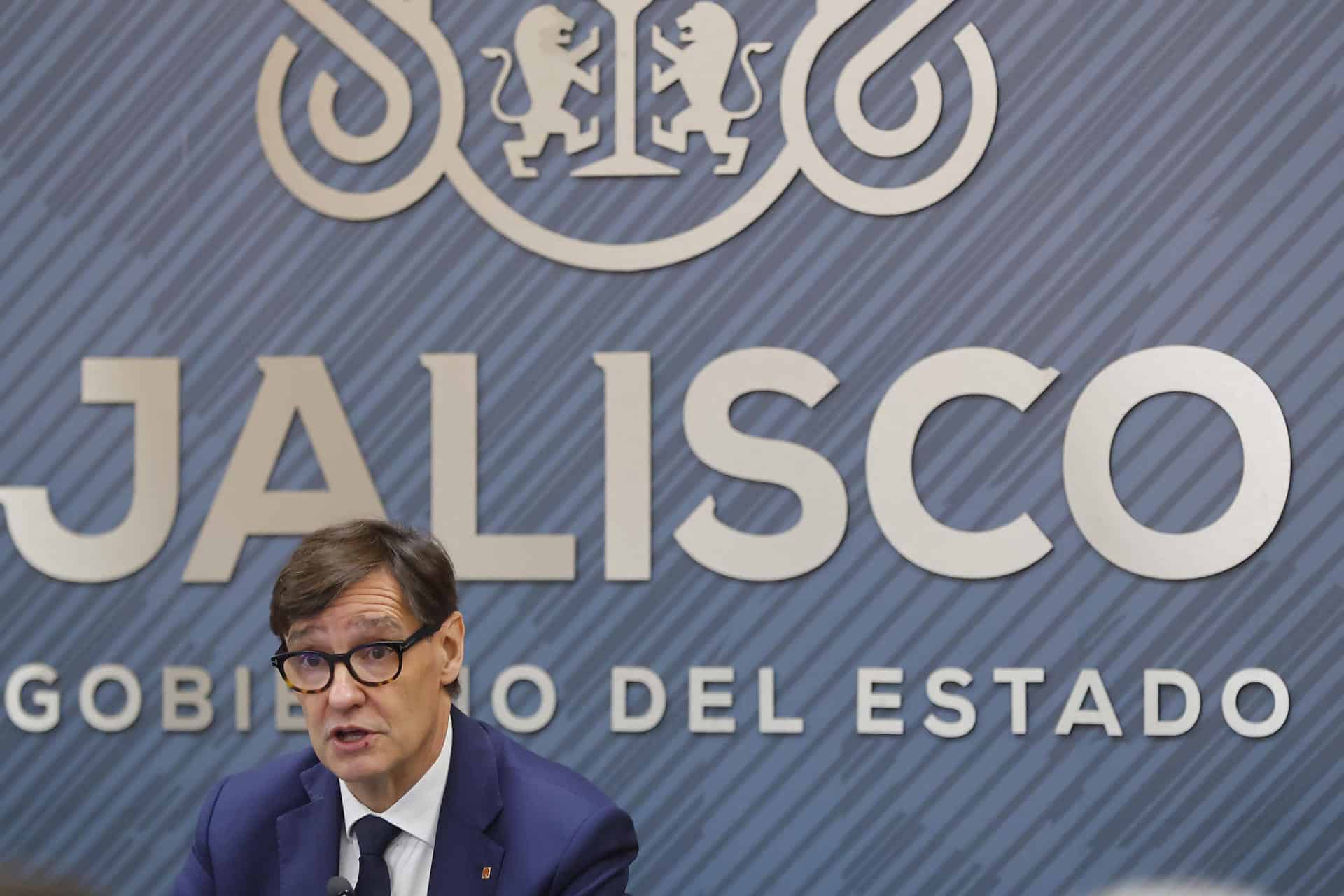 El presidente de la Generalitat de Cataluña, Salvador Illa Roca, habla en la firma de entendimiento entre Jalisco y Cataluña este lunes, en Guadalajara (México). EFE/Francisco Guasco