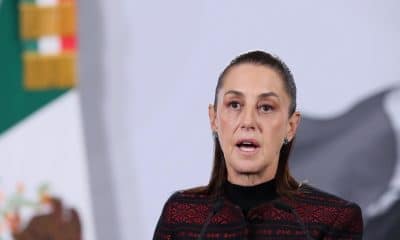 La presidenta de México, Claudia Sheinbaum, habla durante una rueda de prensa este miércoles, en Palacio Nacional de la Ciudad de México (México). EFE/Mario Guzmán