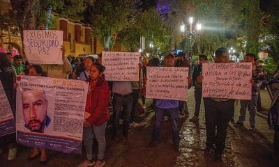 Representantes de organizaciones sociales marchan para exigir a las autoridades seguridad en San Cristóbal de las Casas, estado de Chiapas (México). Imagen de archivo. EFE/Carlos López