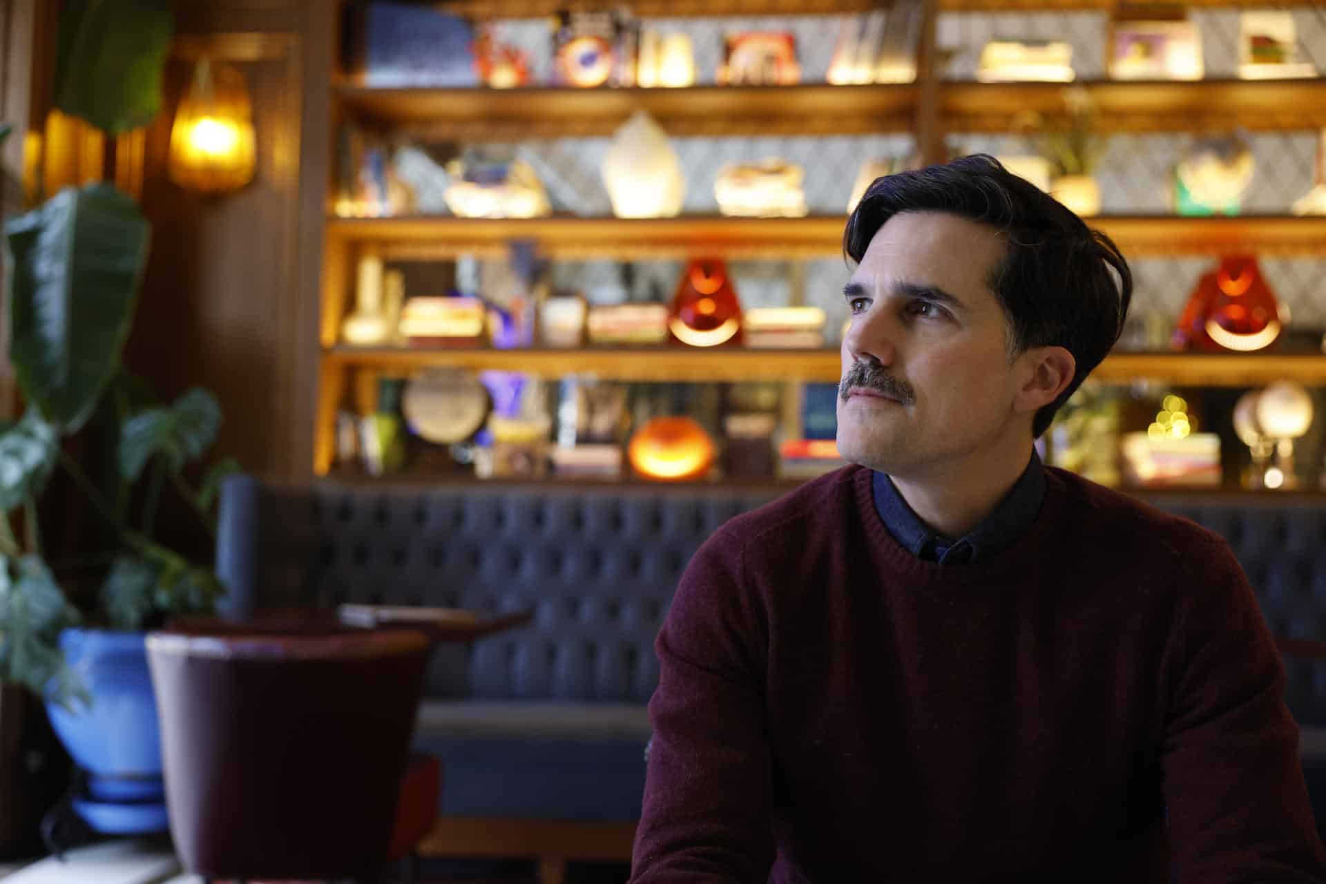 El argentino Pablo Maurette, premio Herralde 2025 con su novela 'El contrabando ejemplar'. EFE/Mariscal