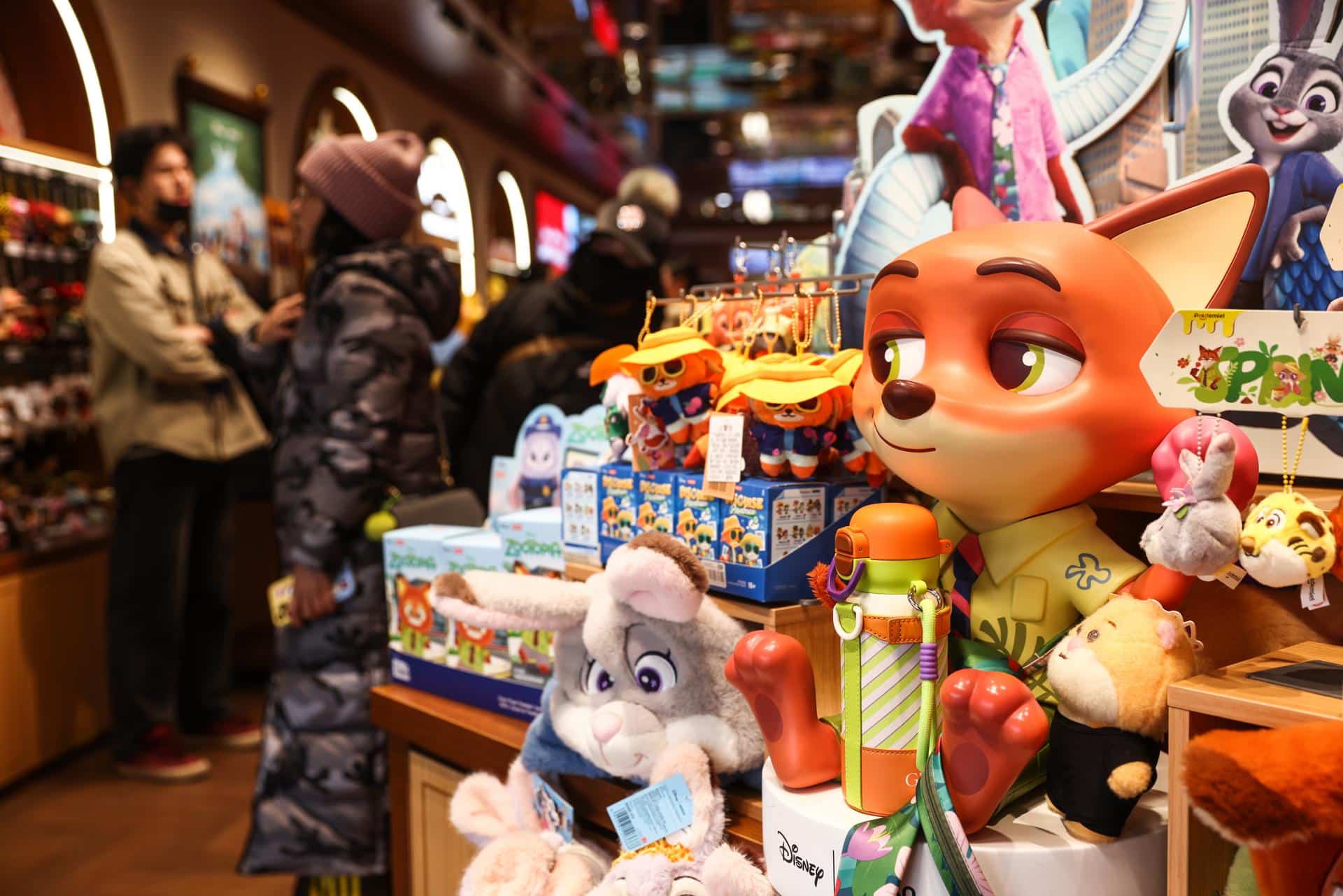 BEIJING (China), 11/12/2025.- Peripheral toys of 'Zootopia 2' are seen at a gift store in Beijing, China, 11 December 2025. The movie has grossed 3.1 billion yuan (373.83 million Euro) in the China's mainland market, after its premiere on 26 November, according to the latest data from online ticketing platform Maoyan. (Cine) EFE/EPA/WU HAO