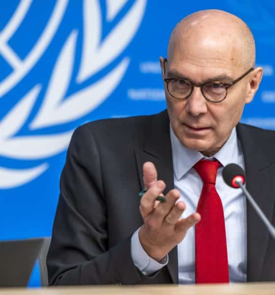 El alto comisionado de las Naciones Unidas para los Derechos Humanos, Volker Turk, habla con los medios de comunicación durante una conferencia de prensa de fin de año en la sede europea de las Naciones Unidas, en Ginebra, Suiza, el 10 de diciembre de 2025. EFE/EPA/MARTIAL TREZZINI