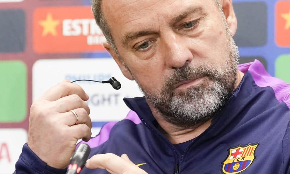 Foto de archivo del entrenador del Barcelona, Hansi Flick, en rueda de prensa. EFE/Enric Fontcuberta.