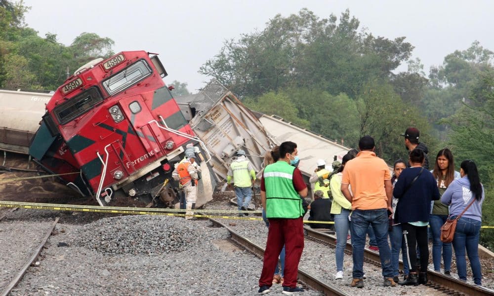 Fotografía de un tren de carga que ha descarrilado. Imagen de archivo. EFE/ Francisco Guasco