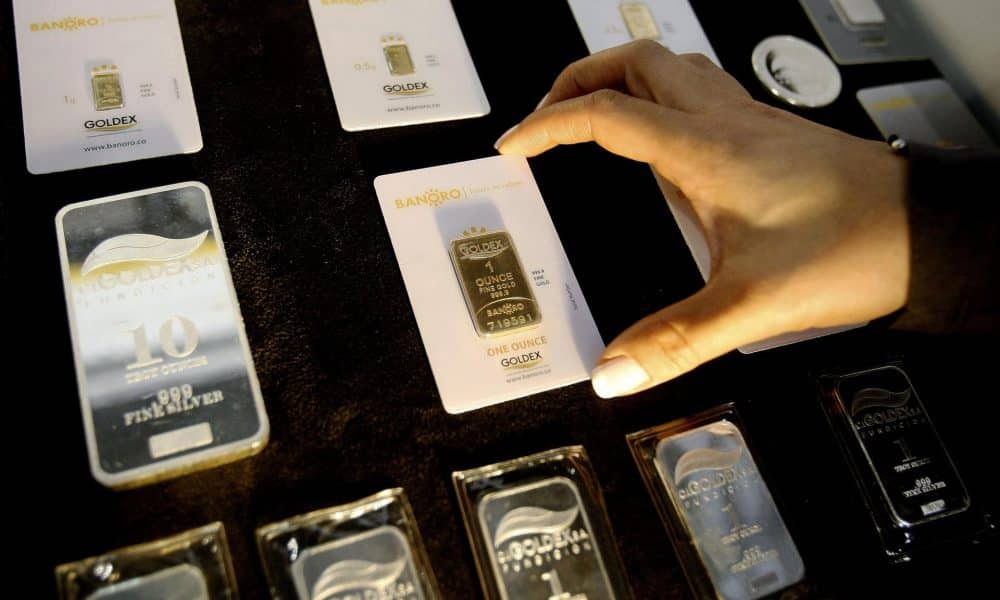 Imagen de archivo de lingotes de oro que emite el primer cajero automático dispensador de oro de Latinoamérica. EFE/LUIS EDUARDO NORIEGA.