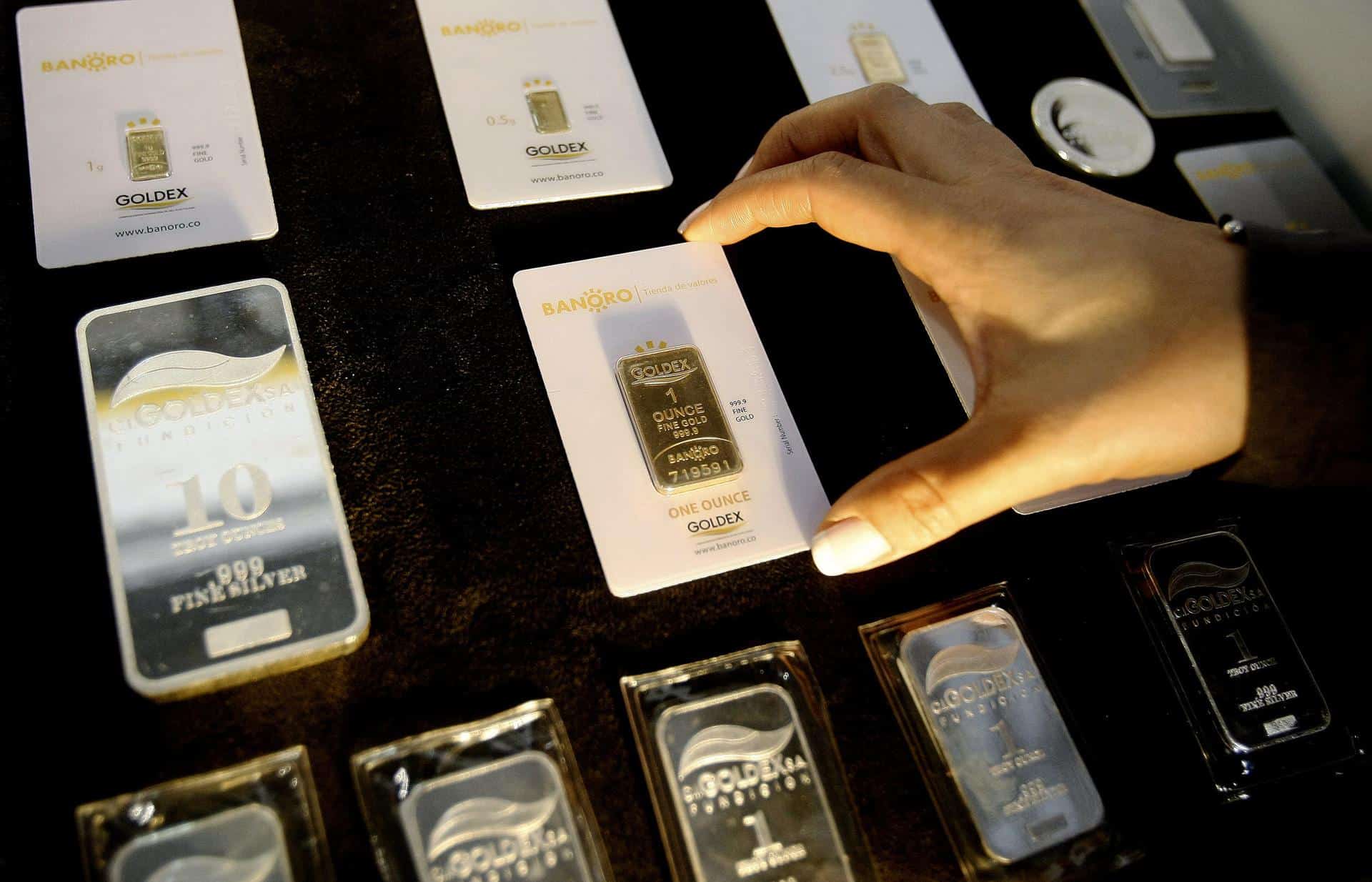 Imagen de archivo de lingotes de oro que emite el primer cajero automático dispensador de oro de Latinoamérica. EFE/LUIS EDUARDO NORIEGA.