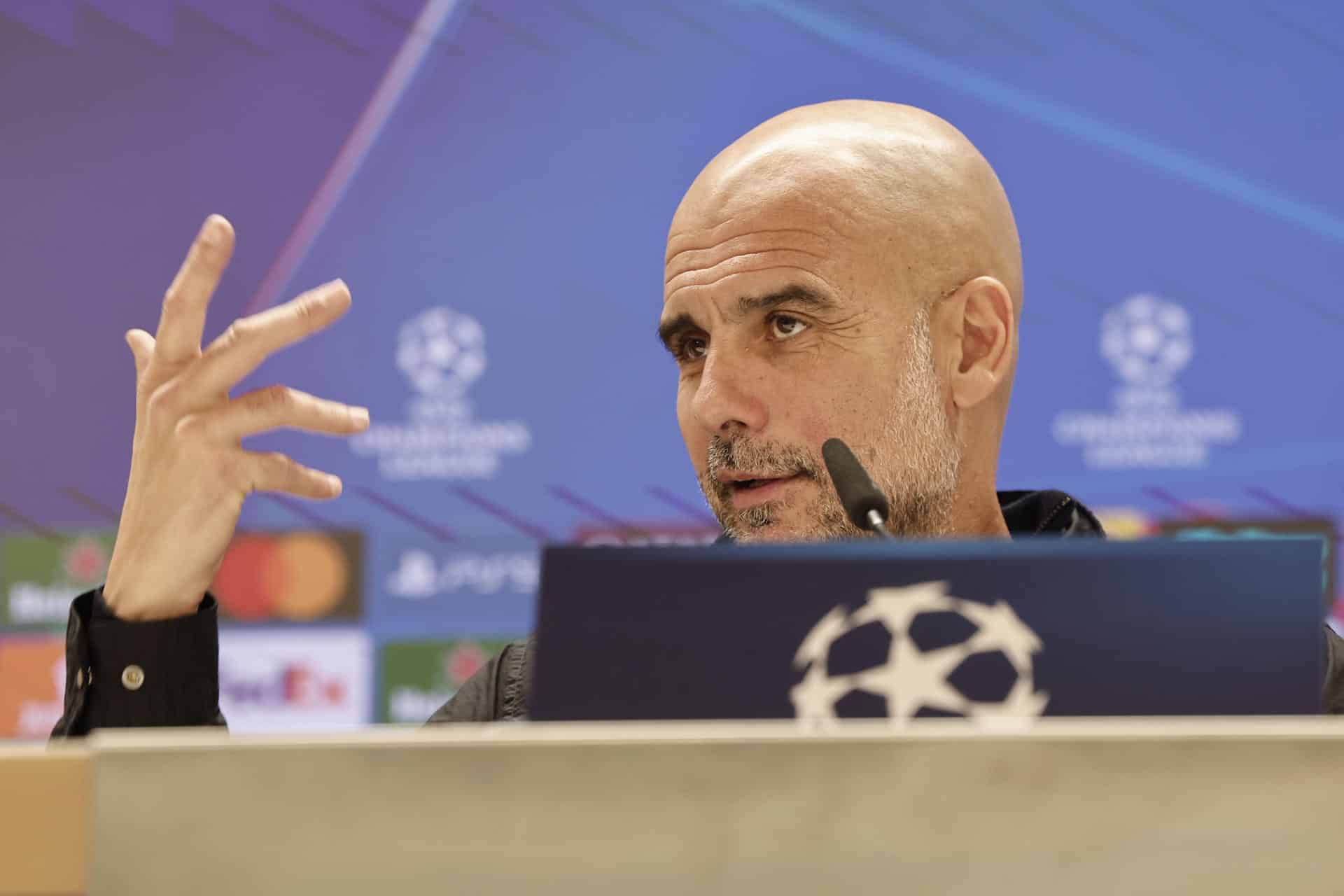 El entrenador del Manchester City, el español Pep Guardiola, durante la rueda de prensa ofrecida este martes en el estadio Santiago Bernabéu, en Madrid, en la víspera del partido de Liga de Campeones ante el Real Madrid. EFE/ Sergio Pérez