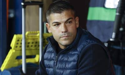 Foto de archivo de Villar López en la que aparece el entrenador del Levante, Álvaro del Moral, antes del partido de LaLiga de fútbol contra Osasuna.