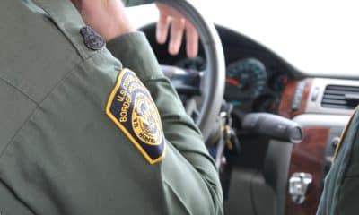 Un agente de la Patrulla recorre los caminos del corredor este de Arizona, en la frontera entre EEUU y México. Imagen de archivo. EFE/PAULA DIAZ