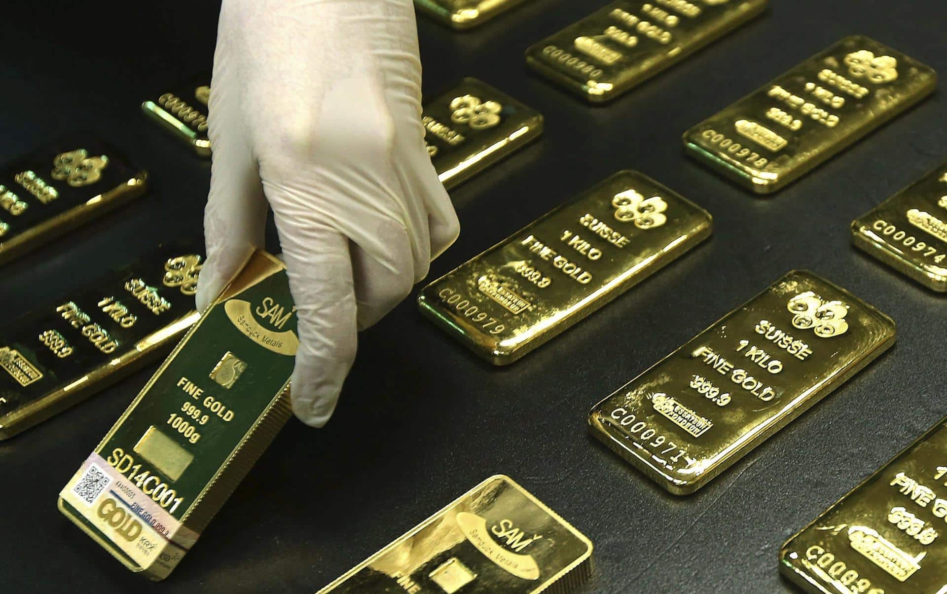 Lingotes de oro con una pureza del 99,99 % en la cámara de la bolsa de Seúl en Corea del Sur. EFE/Yonhap