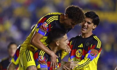 Jugadores de América celebran un gol. Imagen de archivo. EFE/Sáshenka Gutiérrez