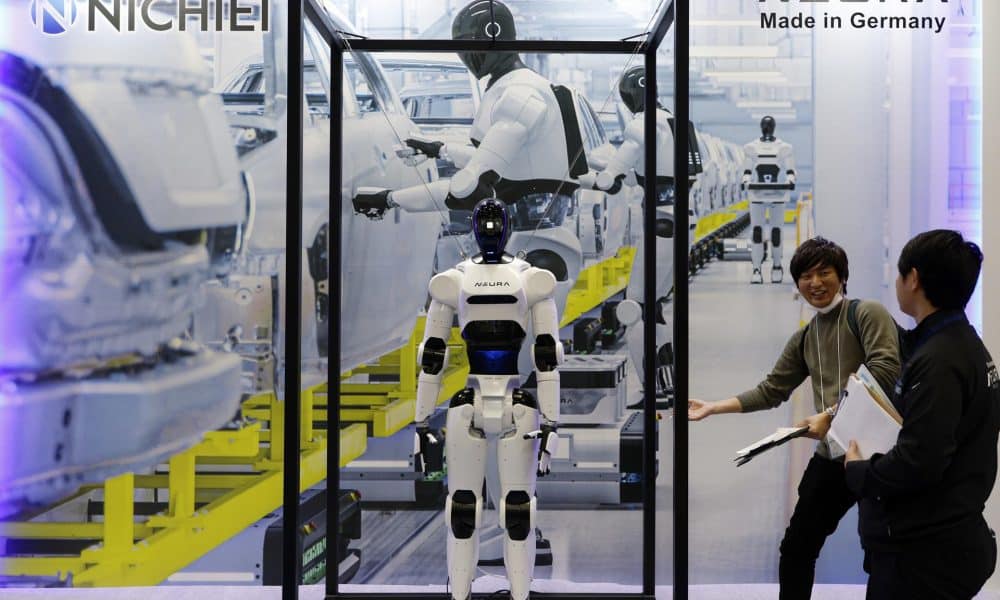 EFE/EPA/FRANCK ROBICHON