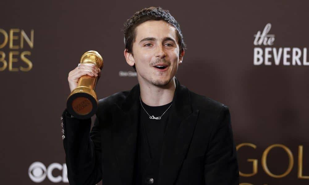 El actor franco-estadounidense Timothée Chalamet llega a la ceremonia de los 83º premios Globos de Oro en el hotel Beverly Hilton de Beverly Hills, California, Estados Unidos. EFE/CHRIS TORRES