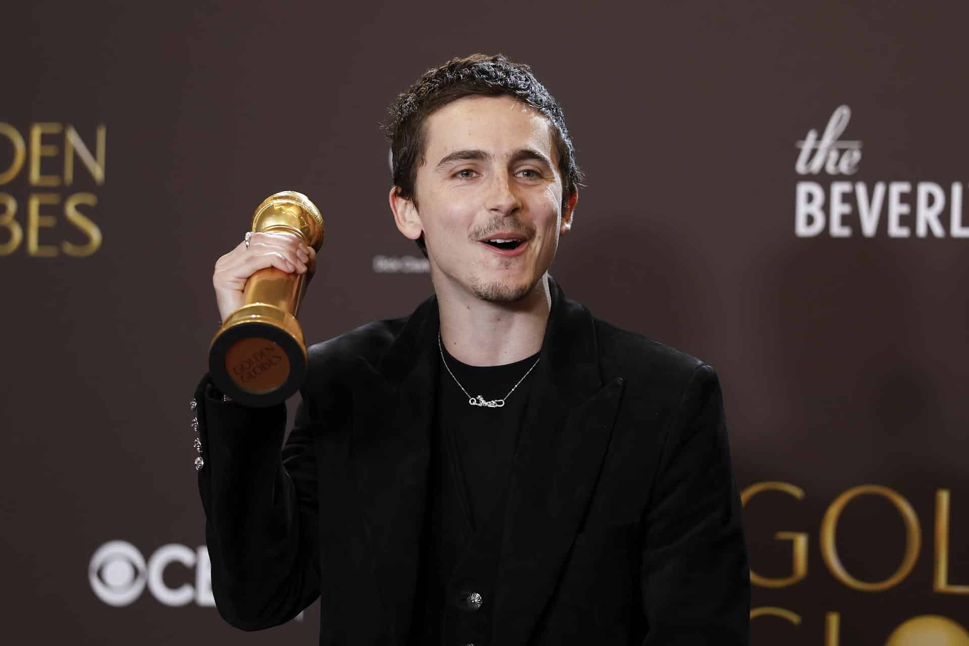 El actor franco-estadounidense Timothée Chalamet llega a la ceremonia de los 83º premios Globos de Oro en el hotel Beverly Hilton de Beverly Hills, California, Estados Unidos. EFE/CHRIS TORRES