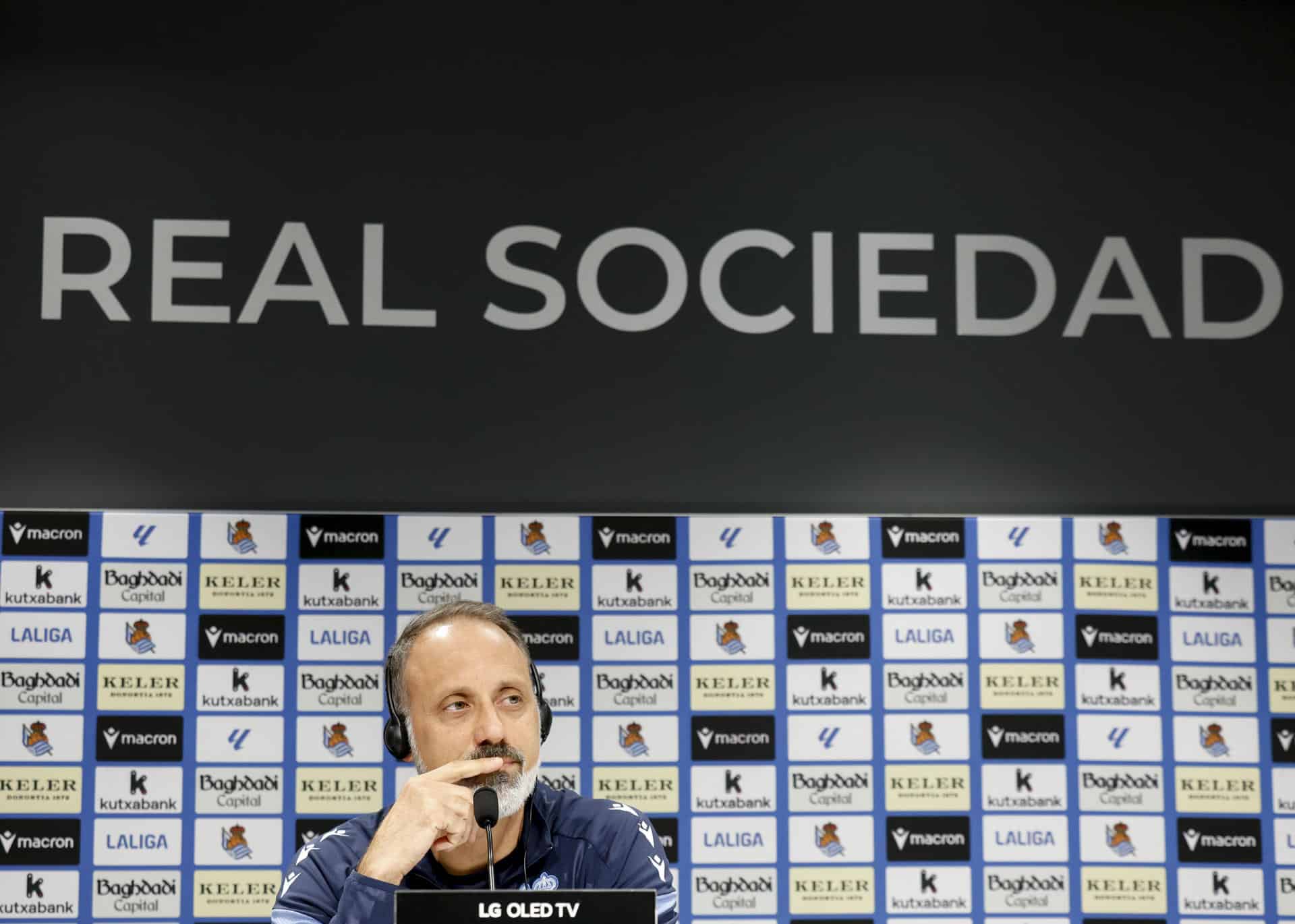 Pellegrino Matarazzo, en la rueda de prensa de este sábado. EFE/Juan Herrero.