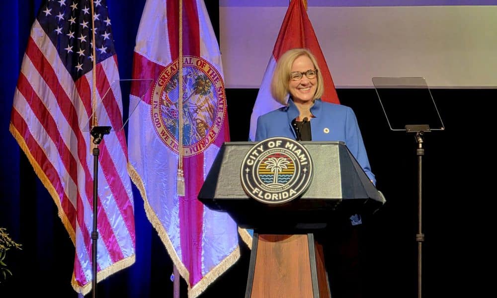 La alcaldesa electa de Miami, Eileen Higgins, habla durante el acto de juramento en la Universidad de Miami-Dade College, en Miami, Florida (EE.UU.). Imagen de archivo. EFE/ Alberto Boal