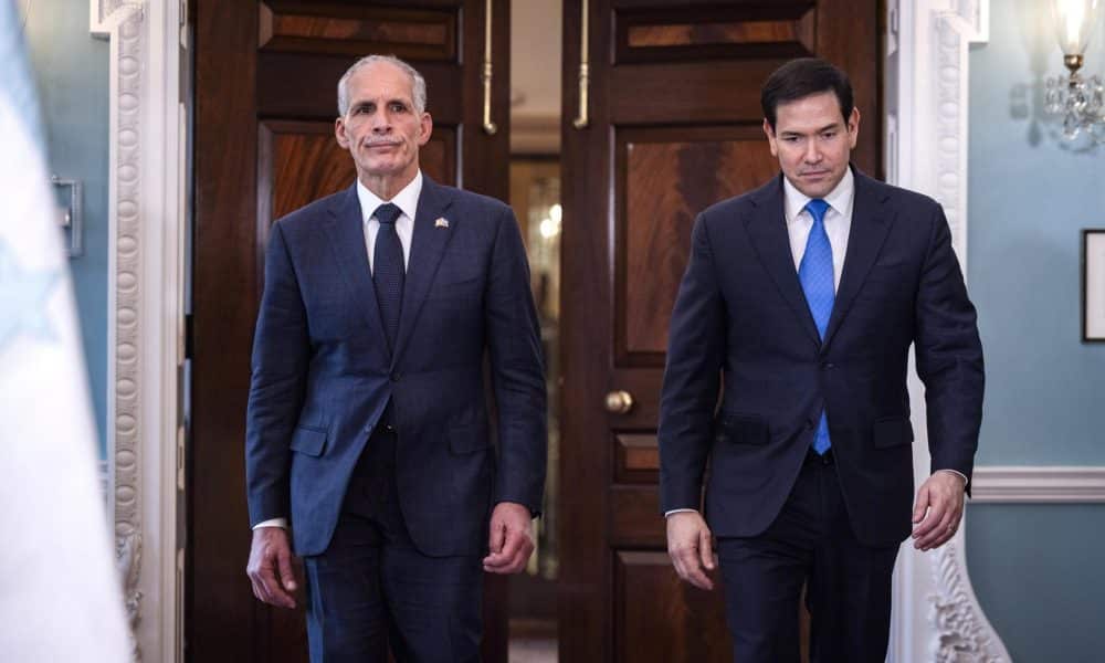 EFE/EPA/JIM LO SCALZO