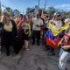 Venezolanos en Miami participan en una manifestación en respuesta a los ataques militares estadounidenses en Venezuela, Miami, Florida, EE.UU., 03 de enero de 2026.. EFE/EPA/Cristobal Herrera-Ulashkevich
