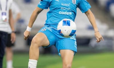 Fotografía de archivo donde aparece Lucia Garcia de Monterrey mientras controla el balón en un partido de la Copa de Campeones Concacaf (F) entre Monterrey y Vancouve en el estadio BBVA, en Monterrey (México). EFE/ Miguel Sierra