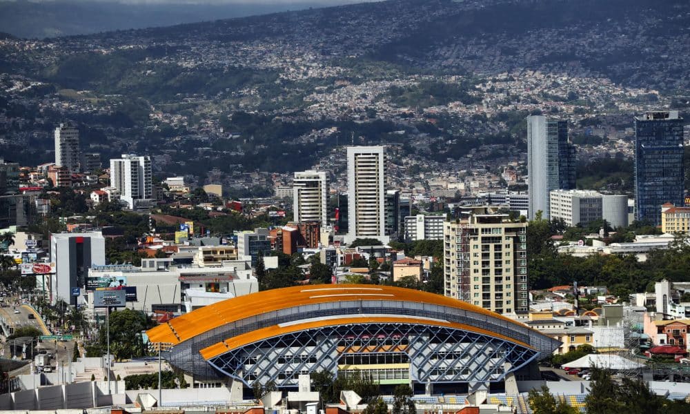 Fotografía de archivo del 18 de noviembre de 2025 que muestra una zona de la ciudad, en Tegucigalpa (Honduras). EFE/ Gustavo Amador/ ARCHIVO