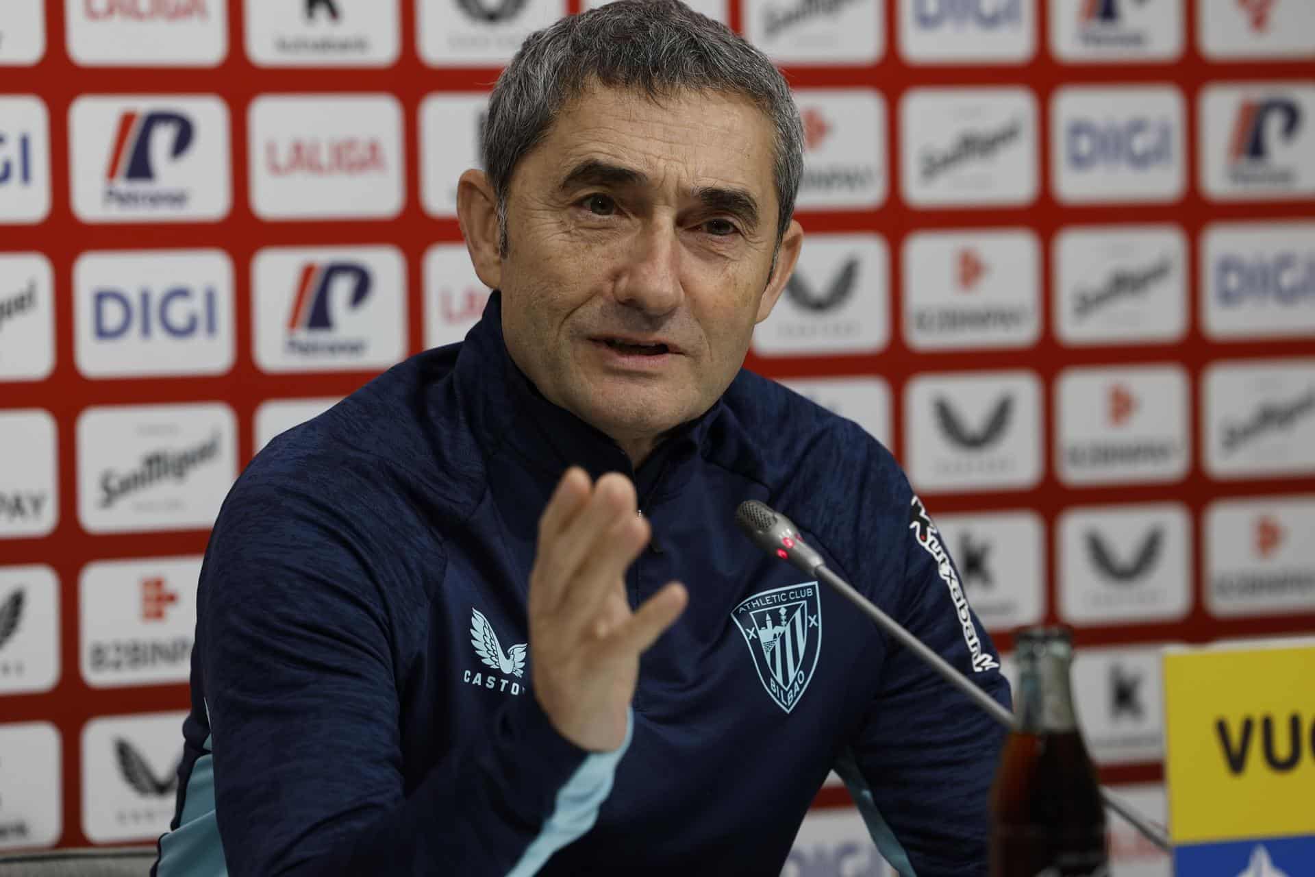 El entrenador del Athletic de Bilbao, Ernesto Valverde, en una rueda de prensa previa al partido liguero ante Osasuna en El Sadar. EFE/ Miguel Toña