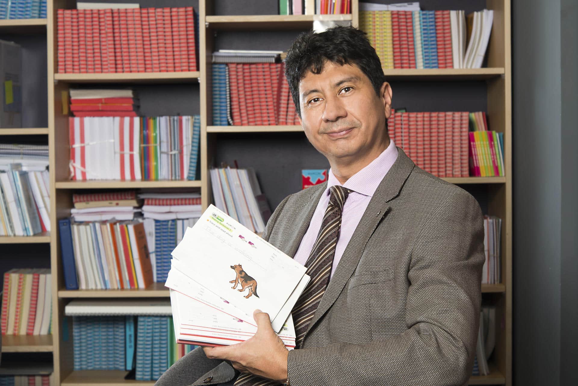 Contar con estudios de posgrado puede marcar una diferencia significativa en el ingreso económico de las personas. EFE/ Kumon / Lizeth Arauz /SOLO USO EDITORIAL NO VENTAS /SOLO DISPONIBLE PARA ILUSTRAR LA NOTICIA QUE ACOMPAÑA (CRÉDITO OBLIGATORIO)