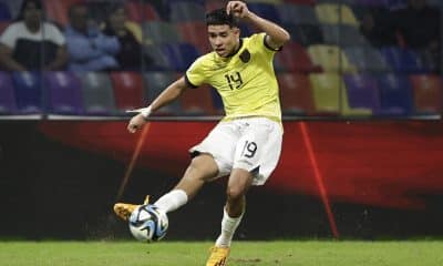 Fotografía tomada durante un partido de la selección de Ecuador al creativo de 18 años Kendry Páez, quien este viernes llegó a Buenos Aires para formalizar su vinculación con River Plate. EFE/ Juan Ignacio Roncoroni