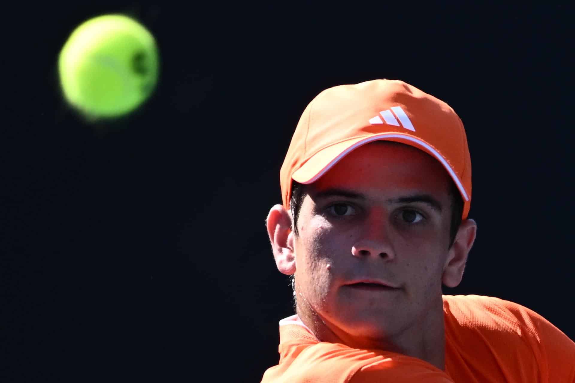 El tenista español Rafael Jodar, durante su partido del pasado 20 de enero en el Abierto de Australia 2026. EFE/ JOEL CARRETT