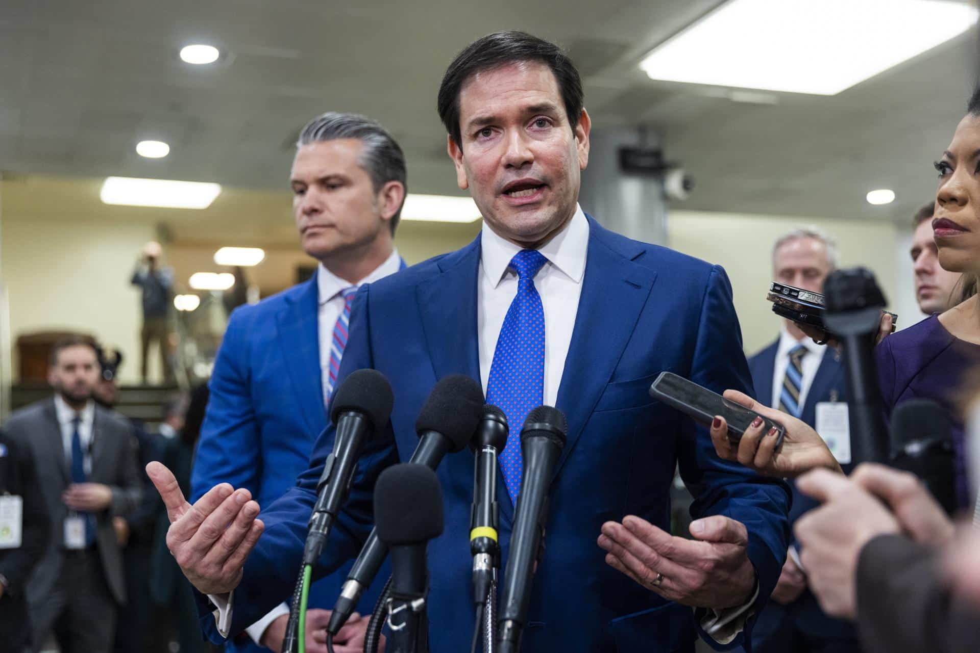 EFE/EPA/JIM LO SCALZO