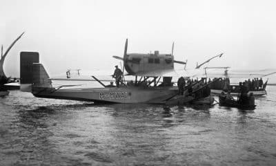 Hidroavión Dornier Do-J 'Plus Ultra' tripulado por el comandante Ramón Franco, el capitán Julio Ruiz de Alda, el Teniente de Navío Juan Manuel Durán y el mecánico Pablo Rada, que intentará realizar la travesía del atlántico, recorriendo 10200 kilómetros hasta Buenos Aires. EFE/Archivo/ jgb