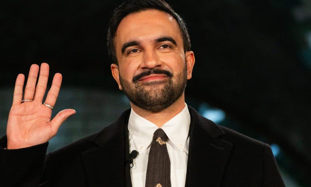 Zohran Mamdani presta juramento como alcalde de la ciudad de Nueva York en la antigua estación City Hall de Nueva York, EE.UU., el 1 de enero de 2026. EFE/EPA/Amir Hamja / Pool