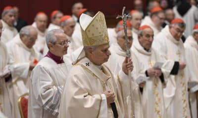 - El papa León XIV preside una misa ante cardenales de todo el mundo en la basílica de San Pedro, este jueves en el Vaticano, en una cumbre con la que pretende recabar sus pareceres sobre temas clave para el futuro de la iglesia, a menudo envuelta en divisiones.- EFE/ Simone Risoluti / Dicastero per la Comunicazione ***SOLO USO EDITORIAL/SOLO DISPONIBLE PARA ILUSTRAR LA NOTICIA QUE ACOMPAÑA (CRÉDITO OBLIGATORIO)***