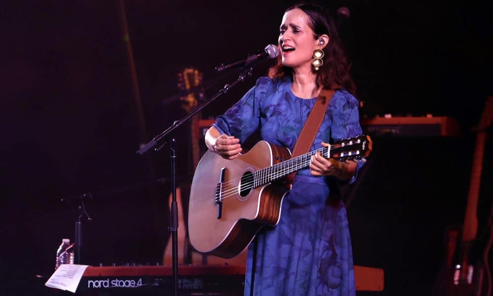 Fotografía de archivo de la cantante mexicana Julieta Venegas. EFE/ Lorenzo Hernández