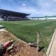 Fotografía que  muestra adecuaciones en el estadio Ramón Tahuichi Aguilera en Santa Cruz (Bolivia). EFE/Juan Carlos Torrejon