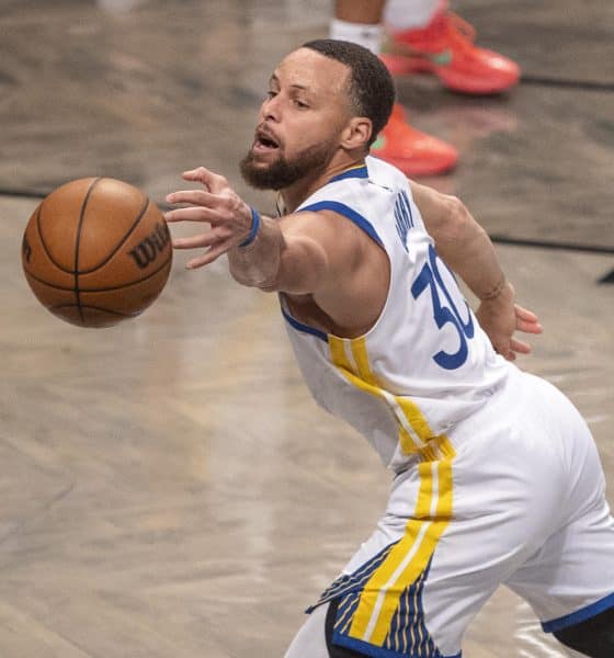 Foto de archivo de SAtephen Curry, de Golden State Warriors, que se ha convertido en el vigésimo máximo anotador de la historia de la NBA, con 26.396 puntos.. EFE/ Angel Colmenares