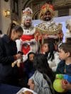 La presidenta de México, Claudia Sheinbaum, habla con niños en el Día de Reyes durante una rueda de prensa este martes en el Palacio Nacional de la Ciudad de México (México). EFE/Sáshenka Gutiérrez
