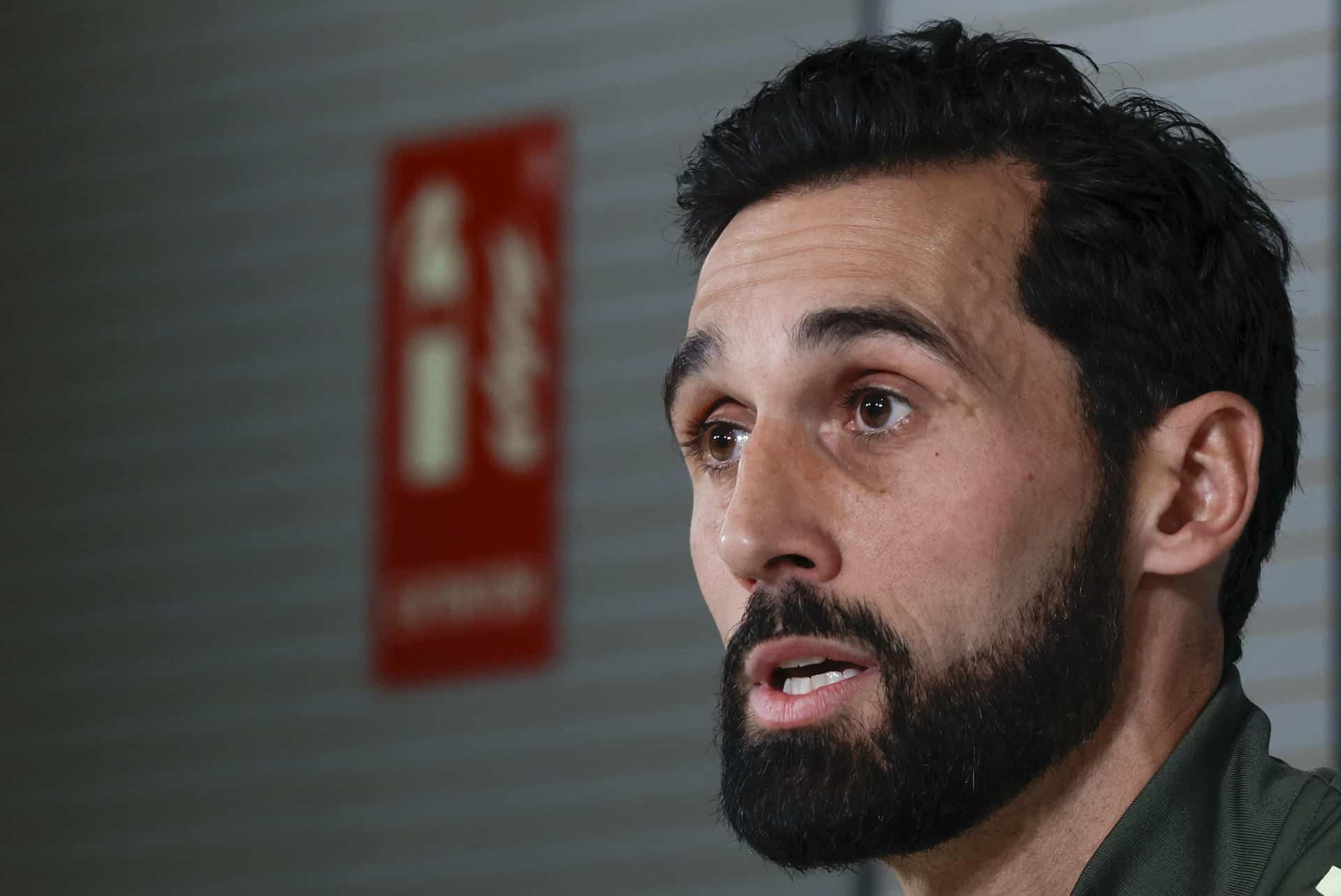 El nuevo entrenador del Real Madrid, Álvaro Arbeloa, durante su conferencia de prensa de este martes. EFE/JJ Guillén