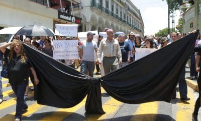 Periodistas y organizaciones civiles participan en una protesta en México. Imagen de archivo. EFE/Saúl Ramírez