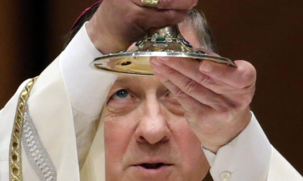 Imagen de archivo del cardenal Blase J. Cupich. EFE/CHARLES REX ARBOGAST / POOL