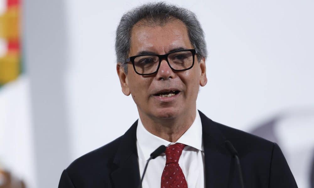 El secretario de Hacienda y Crédito Público, Édgar Amador Zamora, habla durante una rueda de prensa en el Palacio Nacional de la Ciudad de México (México). Imagen de archivo. EFE/ Sáshenka Gutiérrez