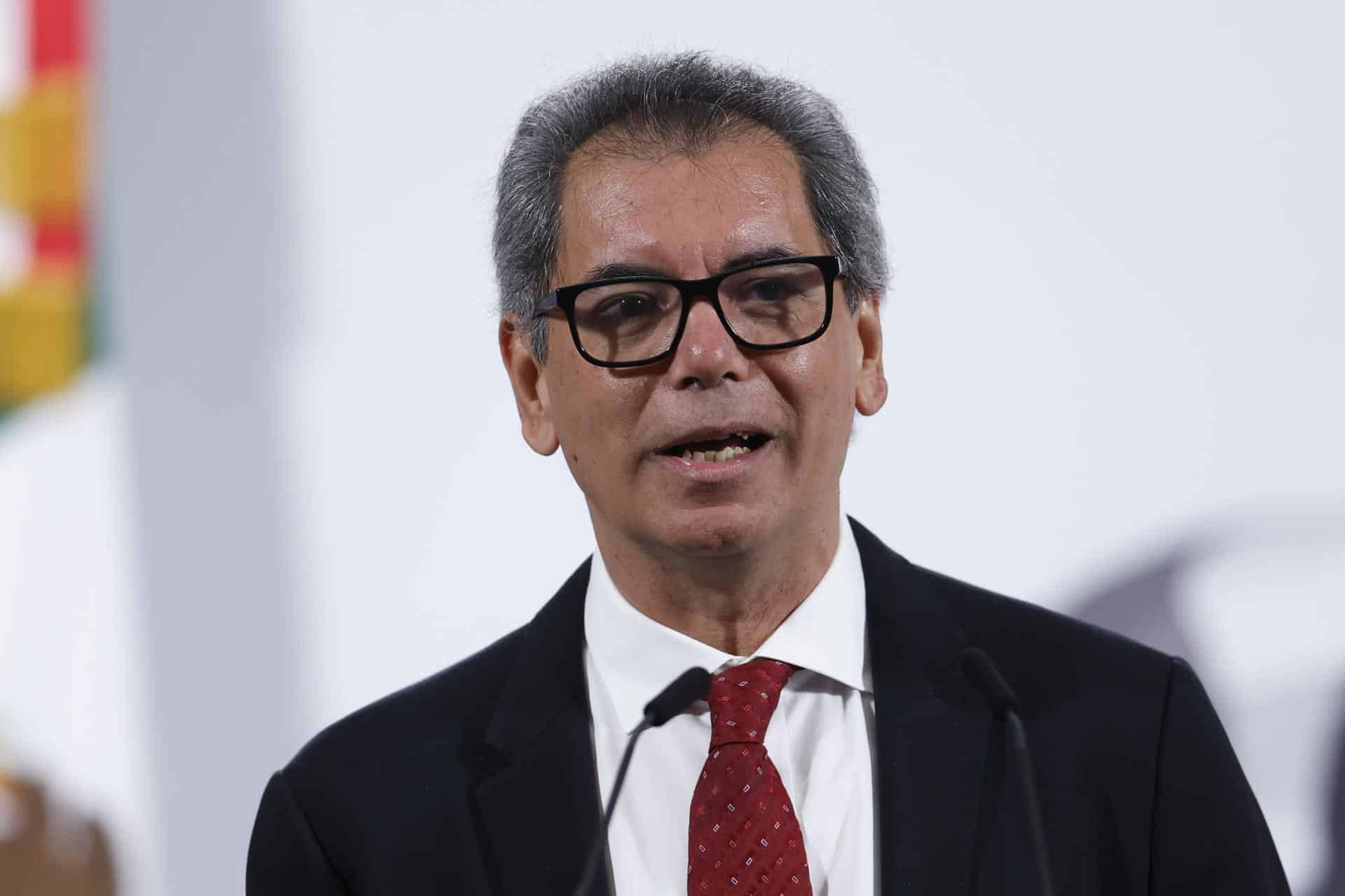 El secretario de Hacienda y Crédito Público, Édgar Amador Zamora, habla durante una rueda de prensa en el Palacio Nacional de la Ciudad de México (México). Imagen de archivo. EFE/ Sáshenka Gutiérrez